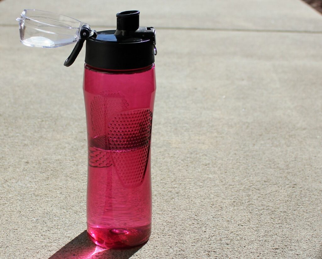 water bottle, hydration, water-962934.jpg
